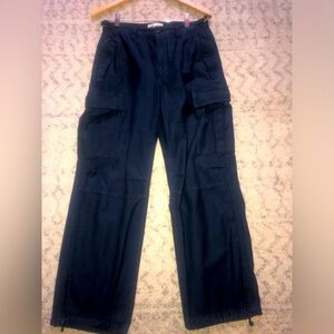 TNA Cargo Pants 
Size 6. Like new. Navy Blue